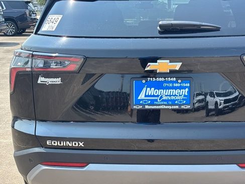 New 2026 Chevrolet Equinox LT FWD image 11