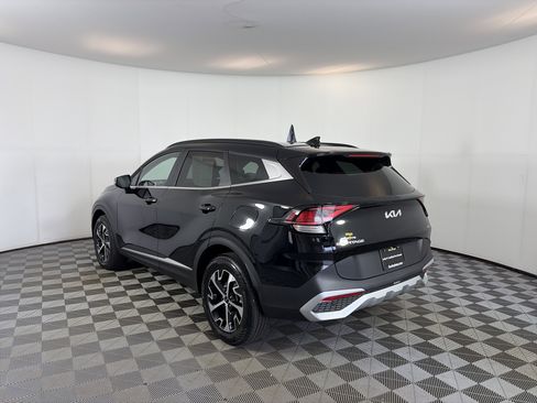 Certified 2025 Kia Sportage EX w/ Premium Package AWD/4WD image 8