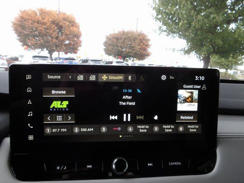 New 2025 Mitsubishi Outlander SE image 28