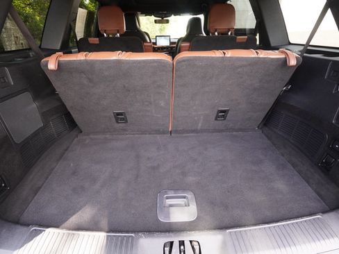Used 2024 Lincoln Aviator Reserve w/ Equipment Group 201A RWD image 29