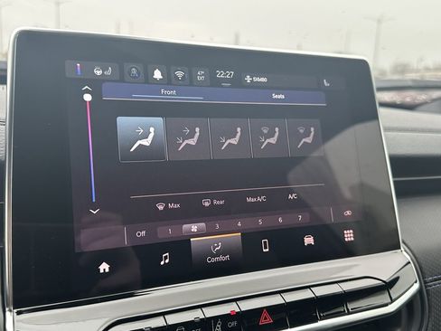 New 2026 Jeep Compass Latitude image 33