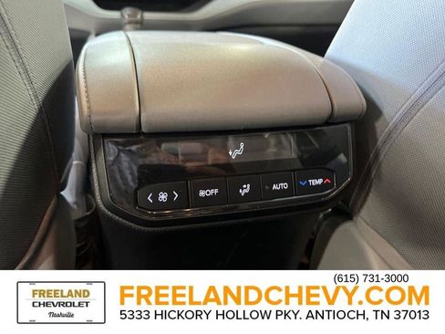 Used 2023 Toyota Highlander LE image 27