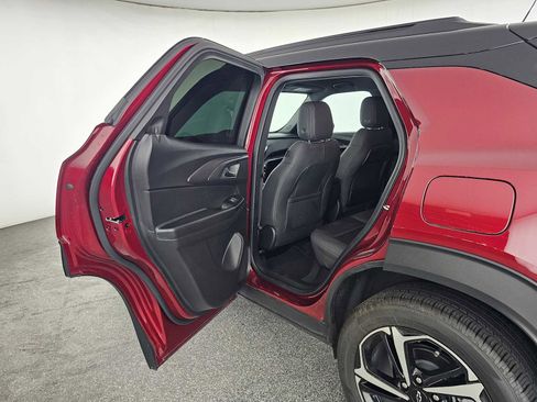 Used 2023 Chevrolet TrailBlazer RS w/ Convenience Package image 15