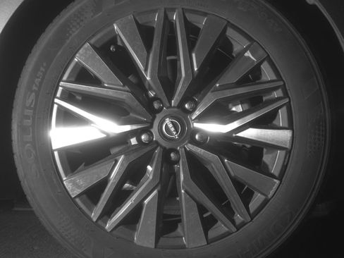 Used 2025 Nissan Altima 2.5 SV FWD image 18