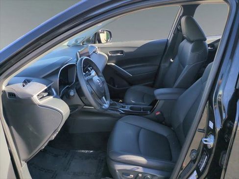Certified 2024 Toyota Corolla Cross XLE image 9
