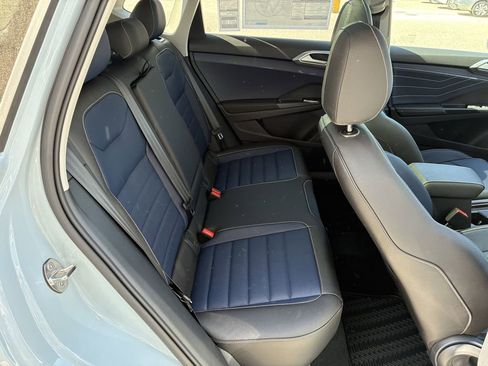 New 2026 Volkswagen Taos SEL image 33