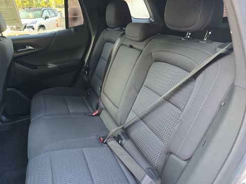 Used 2025 Chevrolet Equinox LT FWD image 18