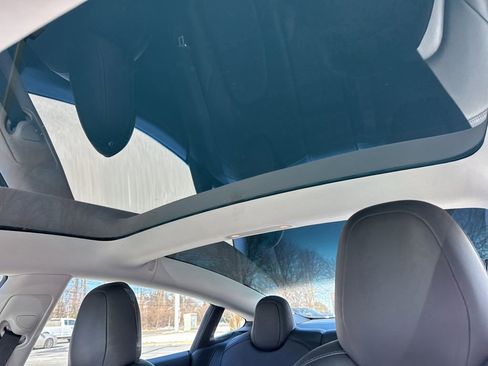 Used 2020 Tesla Model 3 image 12