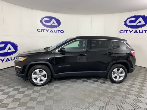 Used 2019 Jeep Compass Latitude FWD image 6