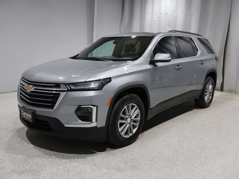 Used 2023 Chevrolet Traverse LT AWD/4WD image 6