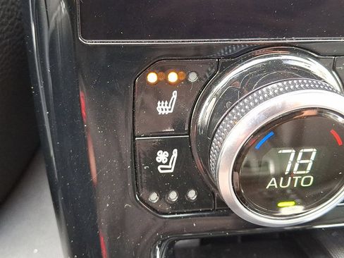 Used 2023 Toyota Highlander Limited image 20