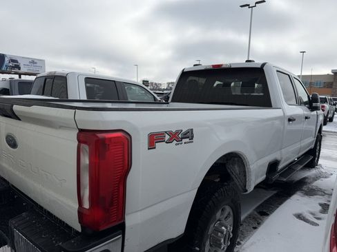 Used 2024 Ford F350 XLT w/ FX4 Off-Road Package image 2