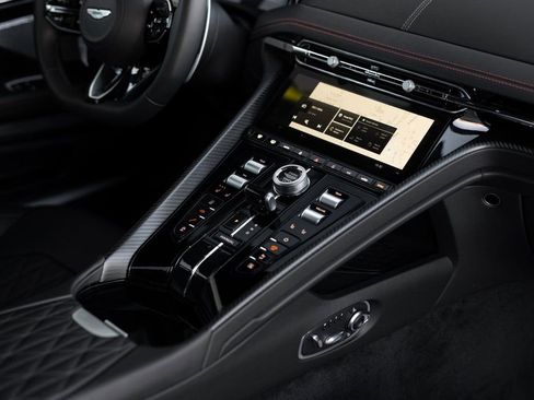 Used 2025 Aston Martin DB12 Coupe RWD image 14