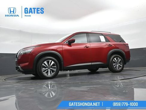 Used 2023 Nissan Pathfinder SL AWD/4WD image 44