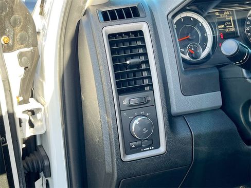 Certified 2019 RAM 1500 Express w/ Express Value Package image 10