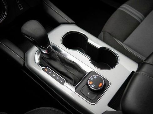 Used 2025 Chevrolet Blazer LT image 29