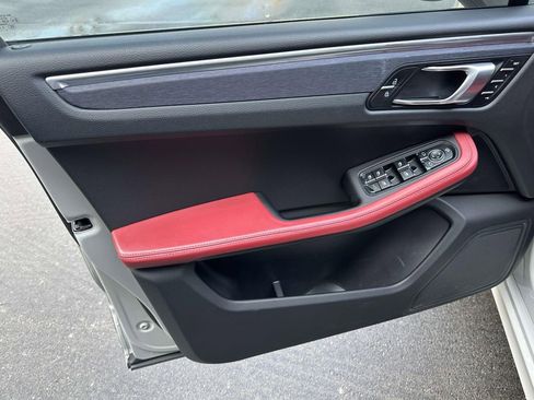 Used 2023 Porsche Macan GTS image 15