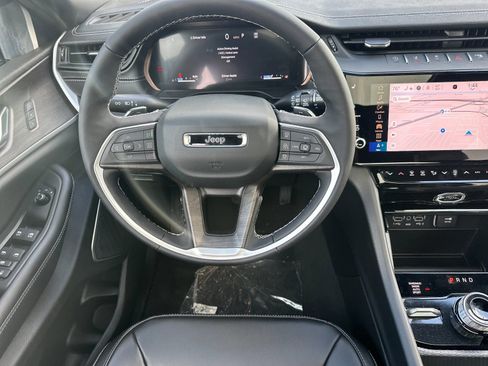 New 2026 Jeep Grand Cherokee Limited image 14