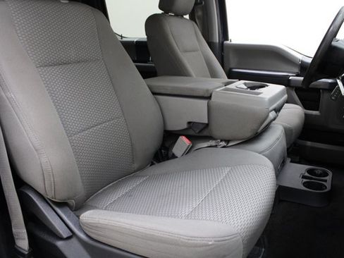 Certified 2018 Ford F250 XLT AWD/4WD image 3