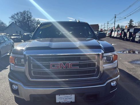 Used 2015 GMC Sierra 1500 SLE w/ SLE Value Package AWD/4WD image 2