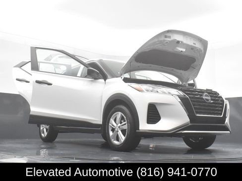 Used 2025 Nissan Kicks Play S FWD image 25