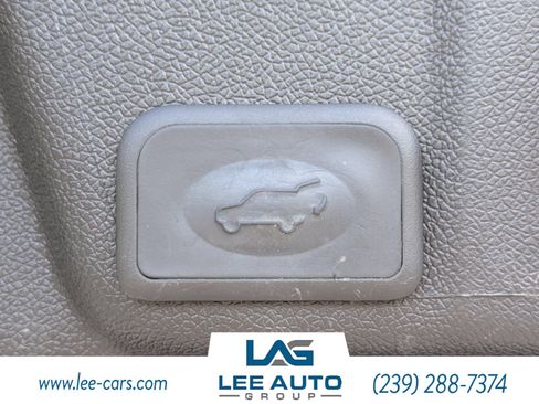 Used 2017 Buick Enclave Premium w/ Experience Buick Package AWD/4WD image 11