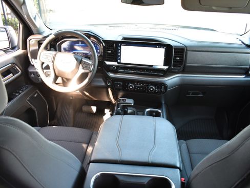 Used 2025 Chevrolet Silverado 1500 RST AWD/4WD image 13