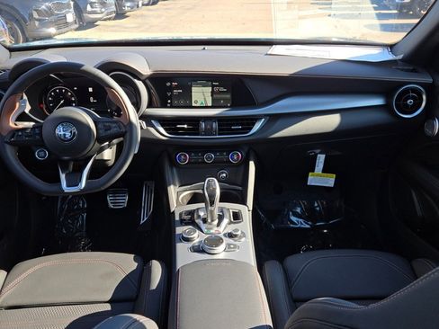 New 2025 Alfa Romeo Stelvio Sprint image 19
