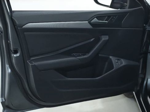 Certified 2021 Volkswagen Jetta SE w/ SE Cold Weather Package image 14