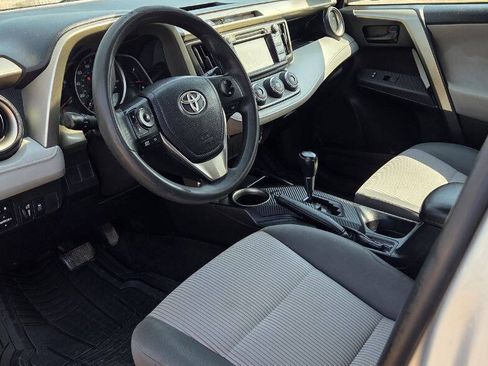 Used 2014 Toyota RAV4 LE FWD image 11