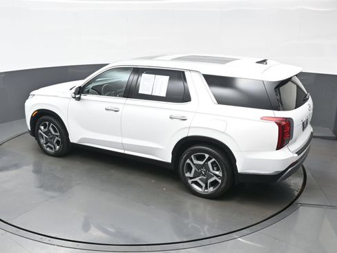 Used 2023 Hyundai Palisade Limited AWD/4WD image 39