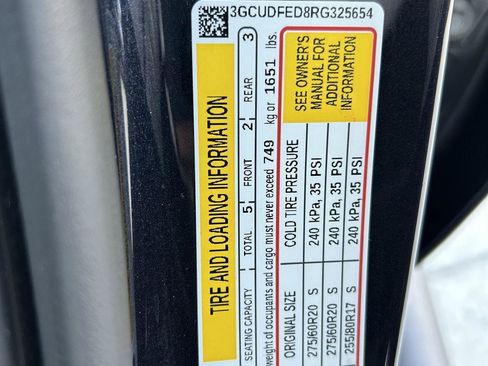 Used 2024 Chevrolet Silverado 1500 LT Trail Boss w/ Convenience Package II image 28