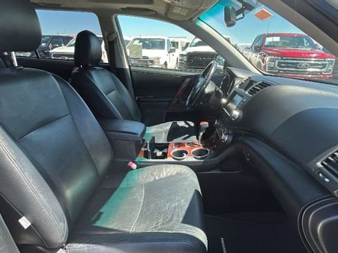 Used 2012 Toyota Highlander Limited AWD/4WD image 11