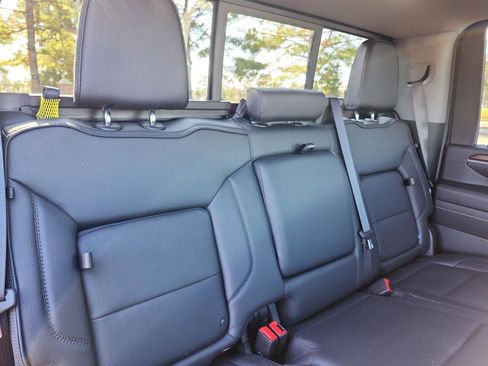 Used 2024 GMC Sierra 3500 Denali w/ Denali Reserve Package image 12