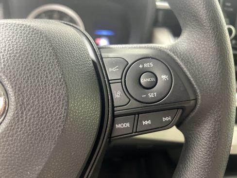 Used 2022 Toyota Corolla LE w/ LE Convenience Package FWD image 23