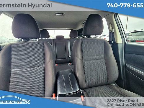 Used 2021 Nissan Rogue Sport S image 13