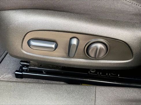 Used 2024 Chevrolet Malibu RS FWD image 26