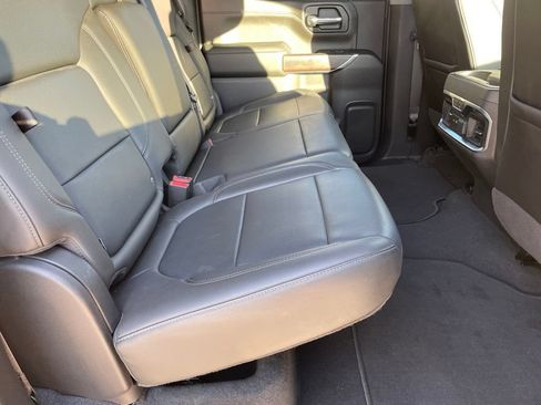 Used 2020 GMC Sierra 1500 SLT RWD image 24