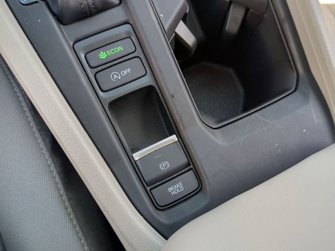 New 2025 Honda Accord SE image 28