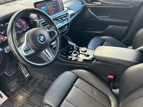 Used 2023 BMW X4 M40i w/ Shadowloine Package AWD/4WD image 9