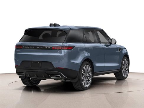 New 2026 Land Rover Range Rover Sport SE image 3