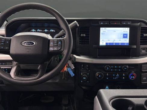 Used 2024 Ford F350 XLT w/ 360-Degree Camera Package AWD/4WD image 11