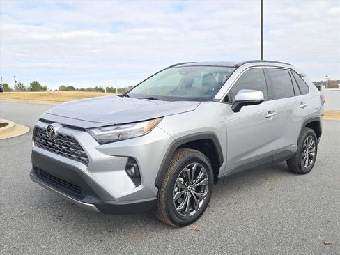 Used 2025 Toyota RAV4 Limited image 7