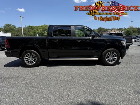 Used 2022 RAM 1500 Laramie AWD/4WD image 9