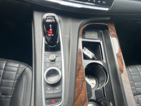 Used 2021 Cadillac Escalade ESV Sport Platinum AWD/4WD image 11