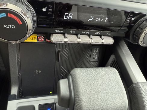 New 2026 Toyota Tacoma TRD Sport AWD/4WD image 16
