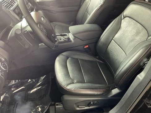 Used 2019 Ford Explorer Sport w/ Equipment Group 401A AWD/4WD image 8