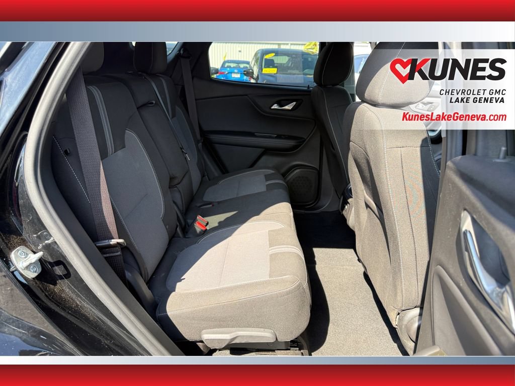 Used 2025 Chevrolet Blazer LT AWD/4WD image 38