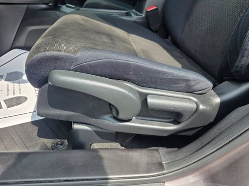 Used 2016 Honda CR-V SE image 10