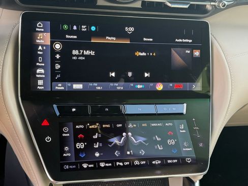 Used 2025 Maserati GranTurismo Modena image 37